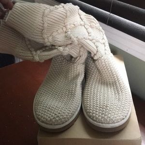 Ugg knit boots
